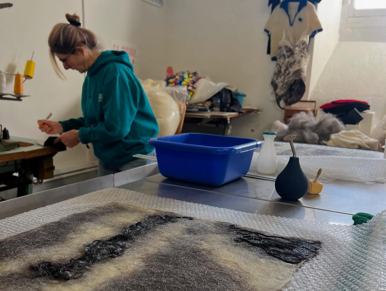 Formation professionnelle aux savoir-faire textiles au laboratoire textile de TRAM-E